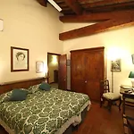 Rovezzano Bed & Breakfast 4*