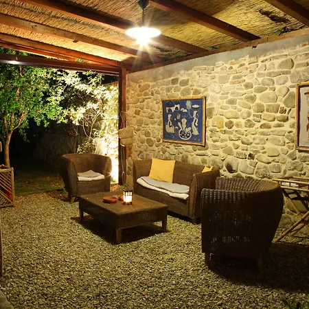 לינה וארוחת בוקר Rovezzano 4*