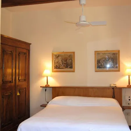 Oda ve Kahvaltı Rovezzano 3*