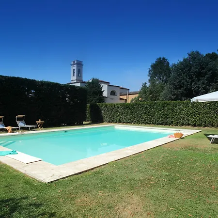 Alojamento de Acomodação e Pequeno-almoço Rovezzano 4*