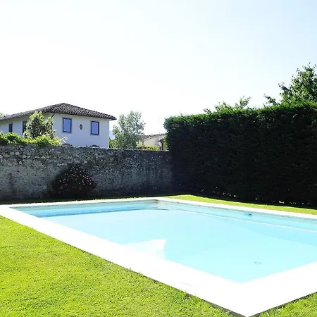 Alojamento de Acomodação e Pequeno-almoço Rovezzano 4*